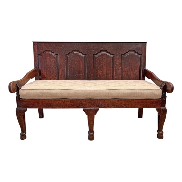 Early 18th Century English Oak Settle For Sale