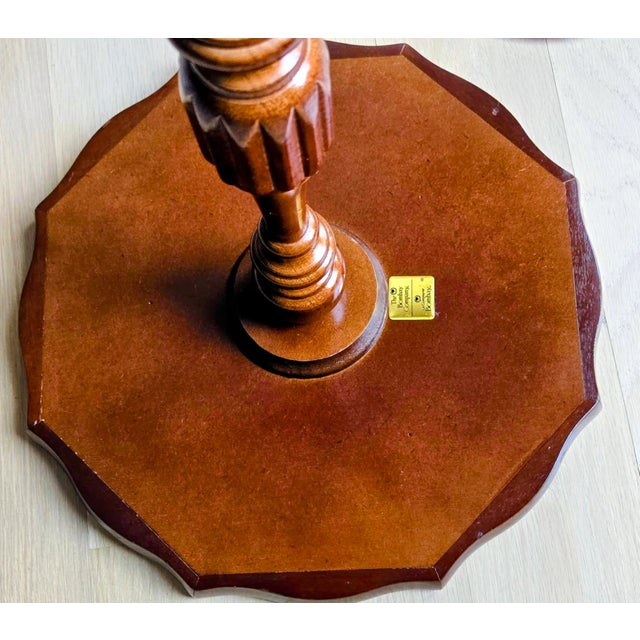 Wood Vintage Bombay Scalloped Pedestal Side Table – Green Leather Top For Sale - Image 7 of 8