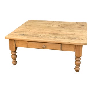 Early 20th Century English Pine Coffee Table For Sale