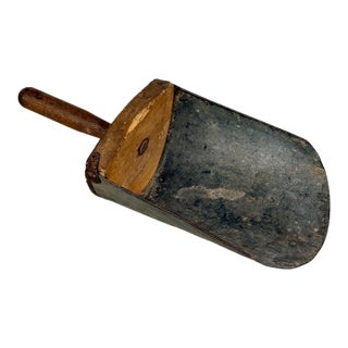 Antique Primitive Farmhouse Pine & Galvanized Steel Barn Feed Ice Scoop For Sale