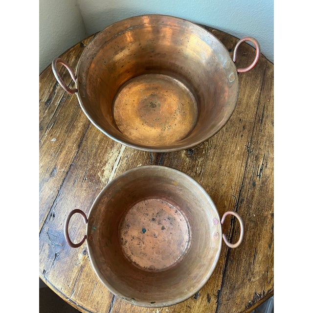 Set of 2 - Antique Hammered Copper Kettle Pot, Jam Pot or Pan With Handles For Sale - Image 4 of 10