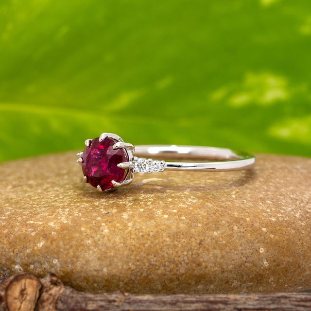 Rubellite Tourmaline Ring With Earth Mined Diamonds: Solid 14k Gold,, Size 6.75 For Sale In Columbus - Image 6 of 9