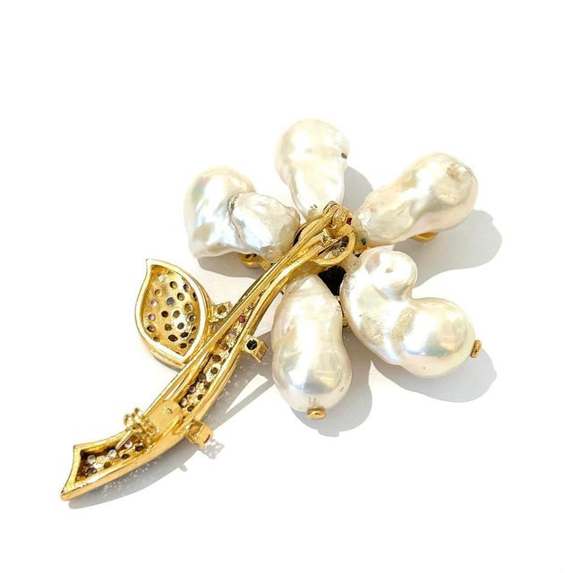 Traditional Bochic "Orient" Blue Sapphire & Multi Fancy Sapphires Brooch 18K Gold & Silver For Sale - Image 3 of 18