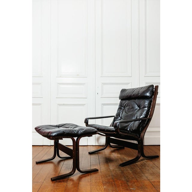 1960s Set of Siesta Lounge Chair and Ottoman in Black Leather by Ingmar Relling for Westnofa, Norway, 1960s For Sale - Image 5 of 11