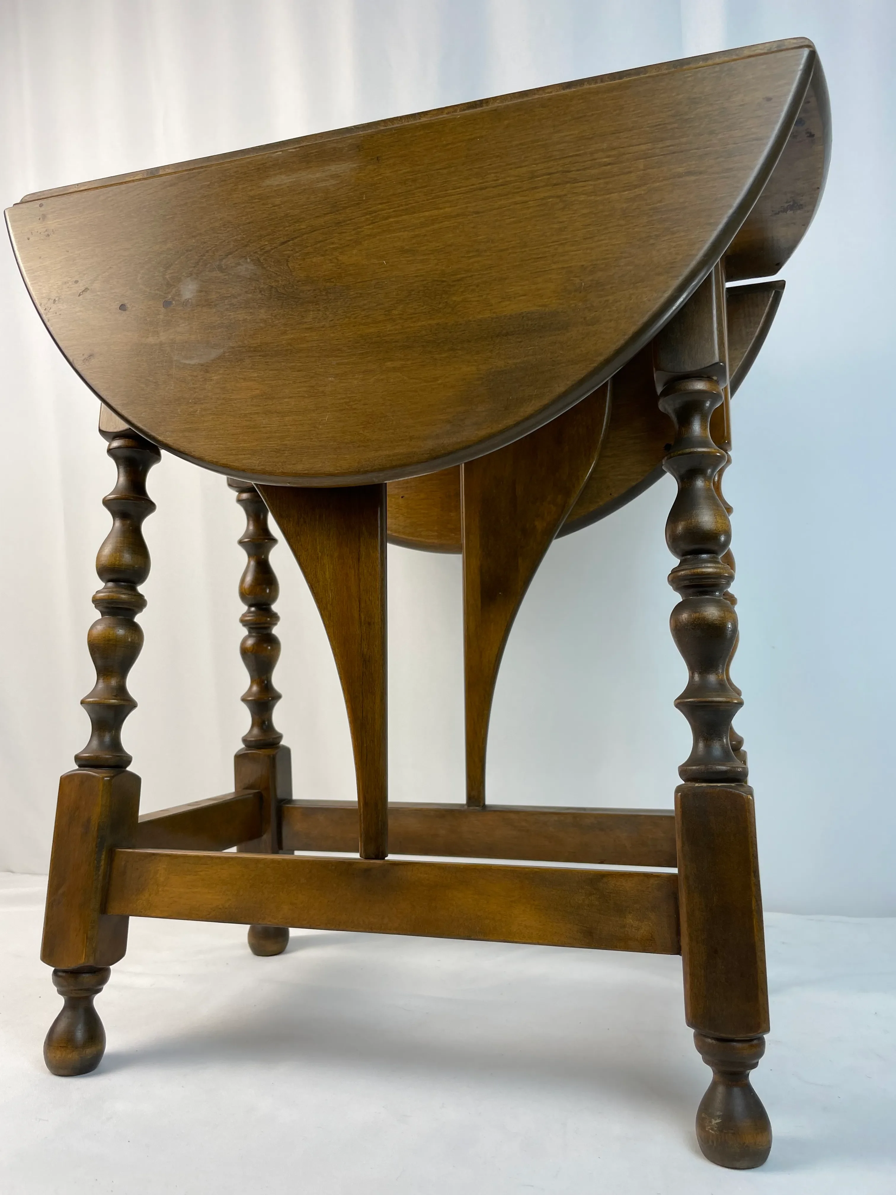 Mid 20th Century Vintage Butterfly Drop Leaf Side Table | Chairish