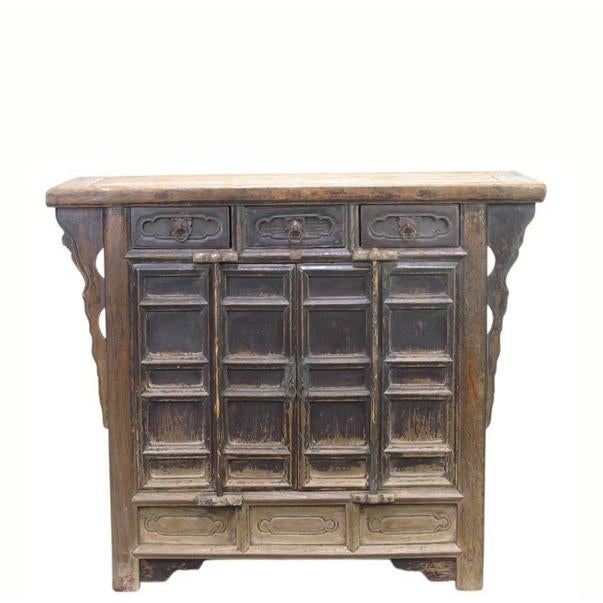 17th Century Elm Cabinet For Sale