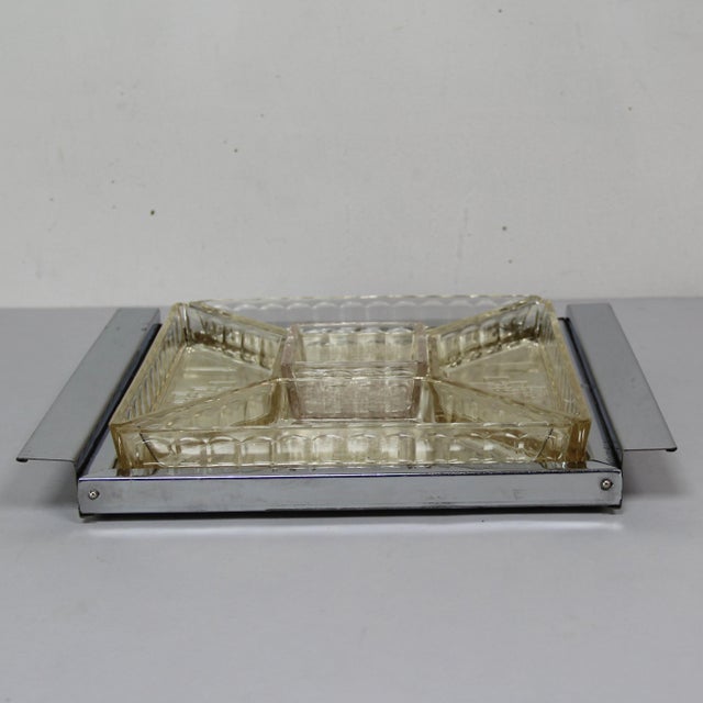 French Art Deco Snack Tray, 1930s, in Good conditions. Designed 1920 to 1949