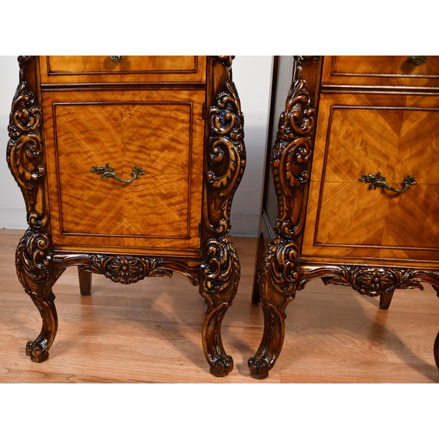 1930 French Satinwood Pair of Nightstands / Bedside Tables For Sale - Image 4 of 11