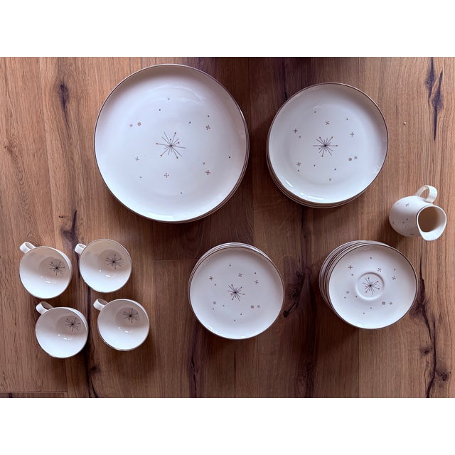 Cream 1960s Syracuse China "Evening Star" Space Age Plateware - 30 Piece For Sale - Image 8 of 10