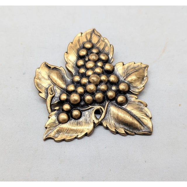 American Vintage Signed Joseff of Hollywood Goldtone Grape Cluster Brooch For Sale - Image 3 of 7