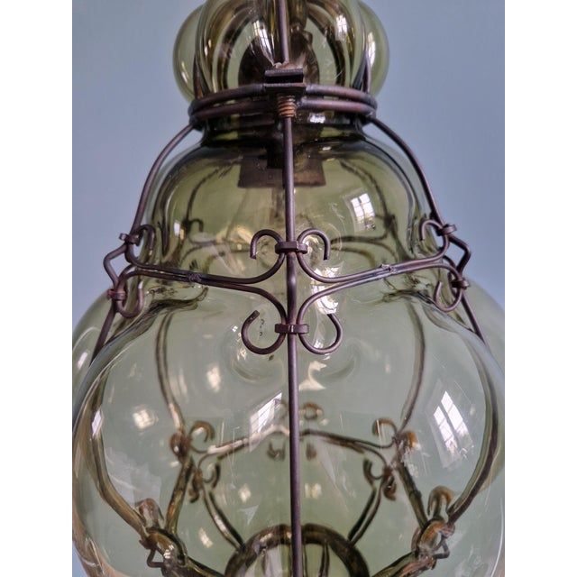 Venetian Pendant Light in Blown Glass and Forged Metal, Mid-20th Century For Sale - Image 10 of 15