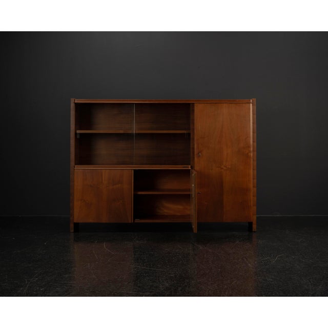 Sideboard in Walnut by Bruno Paul for VEB Deutsche Werkstätten Hellerau, 1935 For Sale - Image 4 of 18