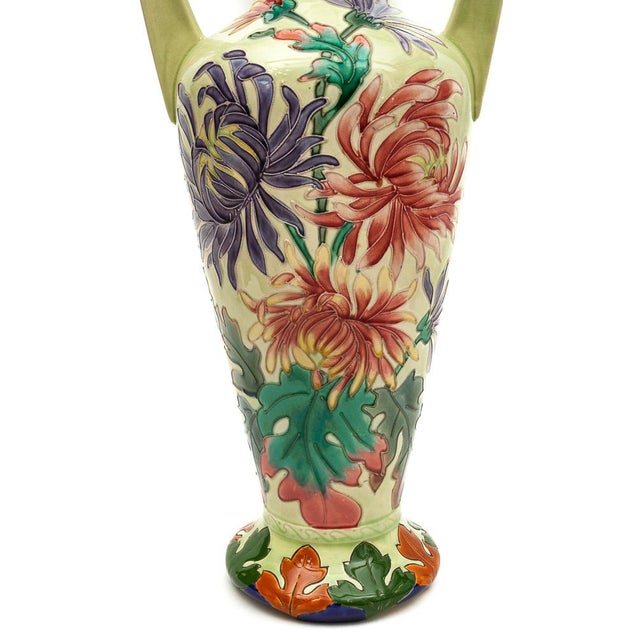 Pair of large glazed earthenware amphoras. Art nouveau. Cloisonné floral motif. Faïencerie de Longchamp, Bourgogne. N°...