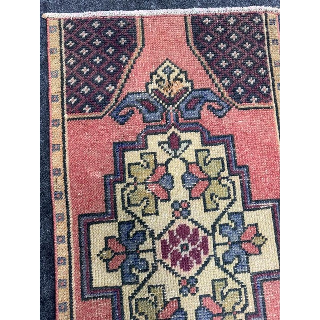 Turkish Yastik Rug 1'6" x 2'11" For Sale - Image 4 of 5