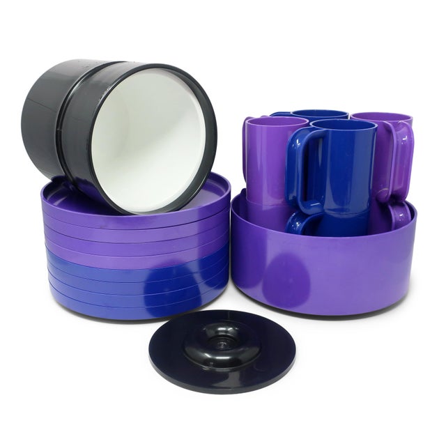 Mid-Century Modern Blue, Purple and Black Massimo Vignelli for Heller Dinnerware - Set of 18 For Sale - Image 3 of 6