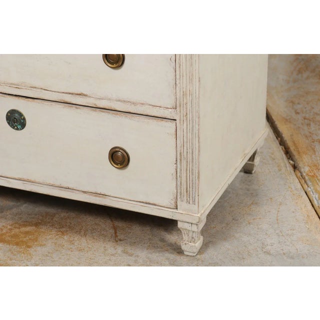1865 Swedish Neoclassical Style Painted 3-Drawer Chest For Sale In Atlanta - Image 6 of 13