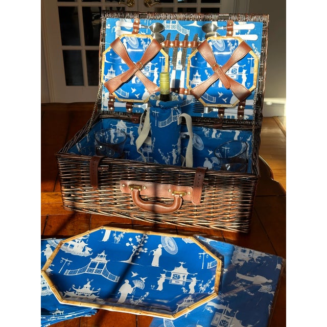 Kim Seybert Cobalt and White Chinoiserie Picnic Basket - 30 Pieces For Sale In New York - Image 6 of 12
