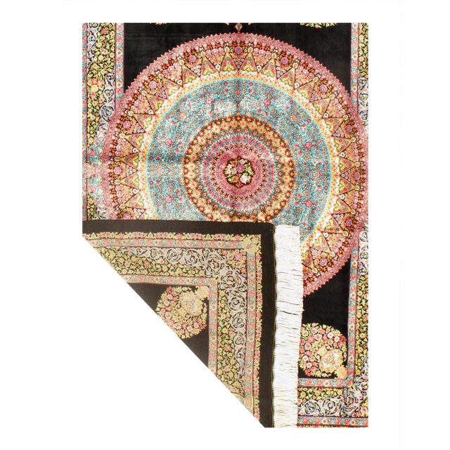 Viscose on a cotton foundation with a medallion 80-Raj quality This rug has a dense, soft pile, and excellent quality, to...