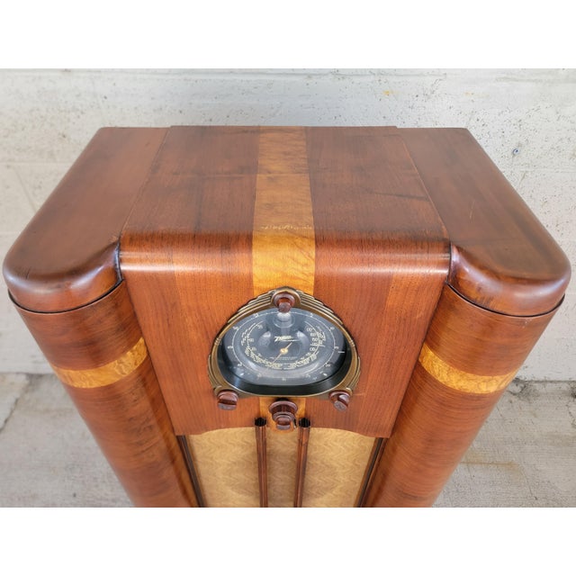 Zenith Zenith Console Radio Model 9-S-262 Circa. 1938 For Sale - Image 4 of 16