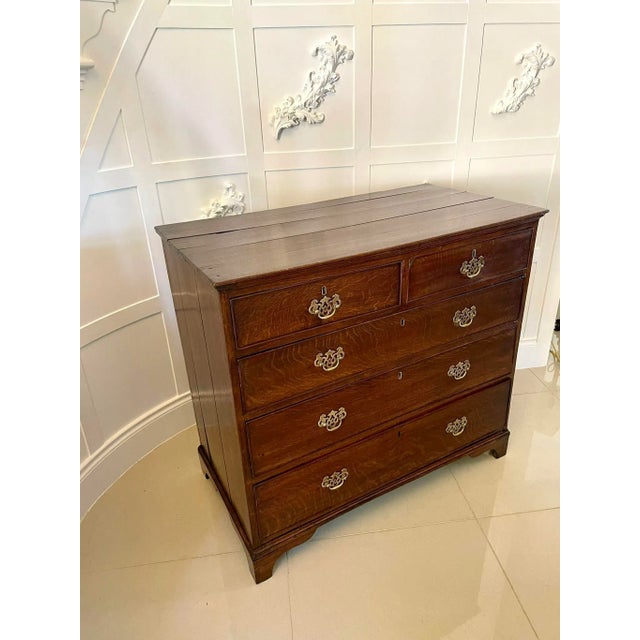 Antique George III Chest of Drawers in Oak For Sale - Image 3 of 11