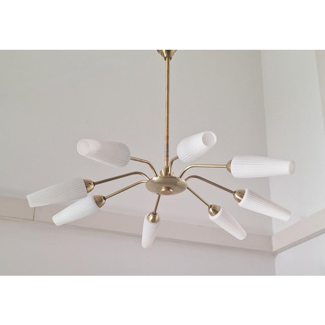Spider Sputnik Light Lamp, 1970s, in Good conditions. Designed 1950 to 1959 Up to 250V (Europe/UK Standard).The wiring of...