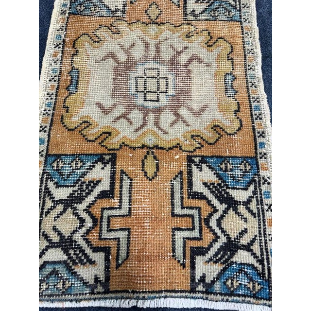 Contemporary Turkish Yastik Rug 1'7" x 2'10" For Sale - Image 3 of 5