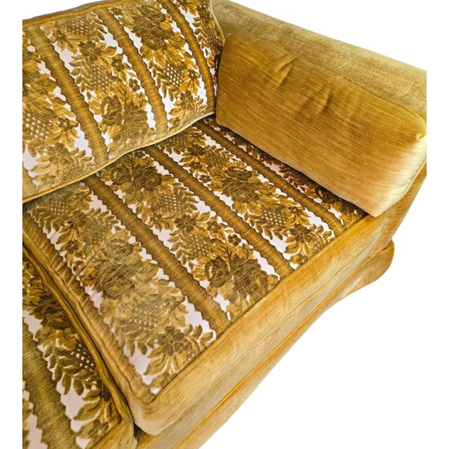Textile Exceptional 1970s Vintage Flexsteel Sofa - Original Harvest Gold Velvet For Sale - Image 7 of 16