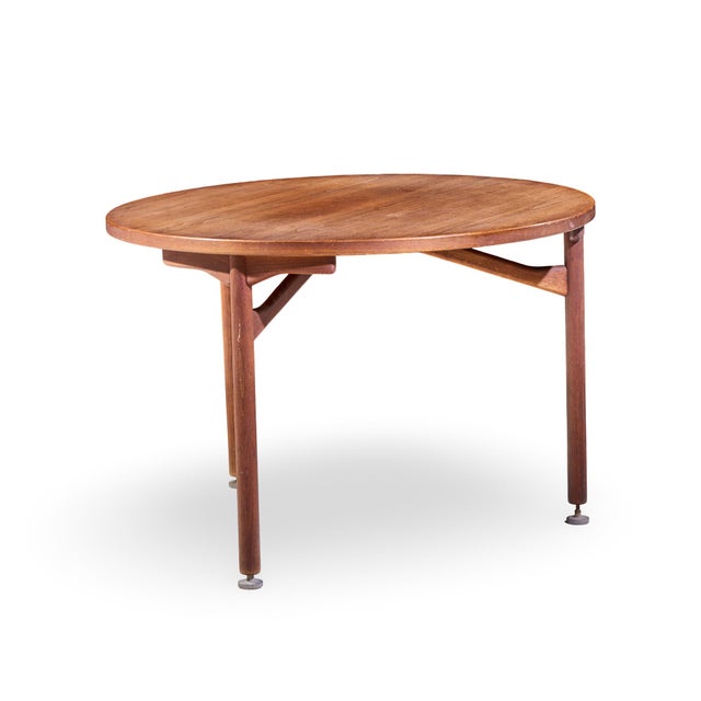 Jens Risom Jens Risom Mid Century Round Walnut Dining Table For Sale - Image 4 of 7