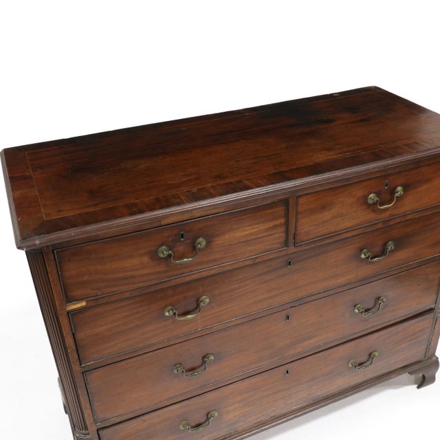 English Early 19th Century Large George III Mahogany Chest of Drawers For Sale - Image 3 of 8