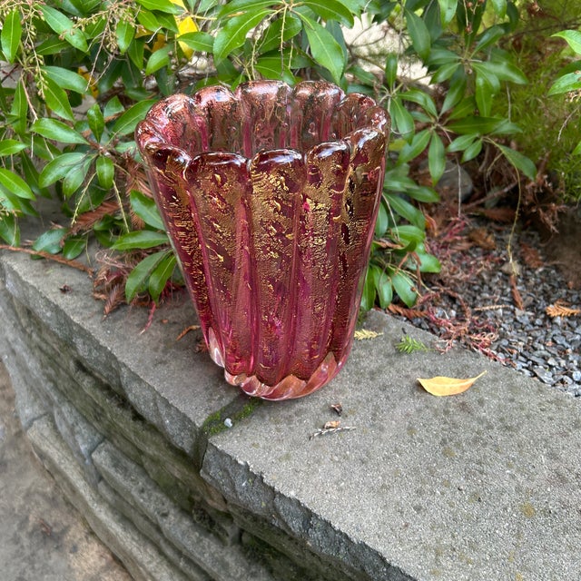 Murano Plum Lotus Vase With Gold Leaf Flecks and Bubbles For Sale - Image 10 of 13
