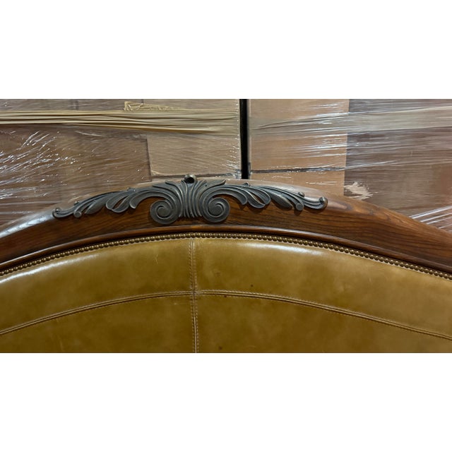 French Provincial 1980s Beautiful Henredon 6-Piece Bedroom Set ( Mattress & Bedding Not Included) For Sale - Image 3 of 11
