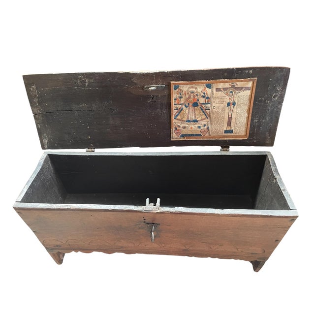 Wood Vintage Oak Chest with Arches and Line Decoration, 1920s For Sale - Image 7 of 8