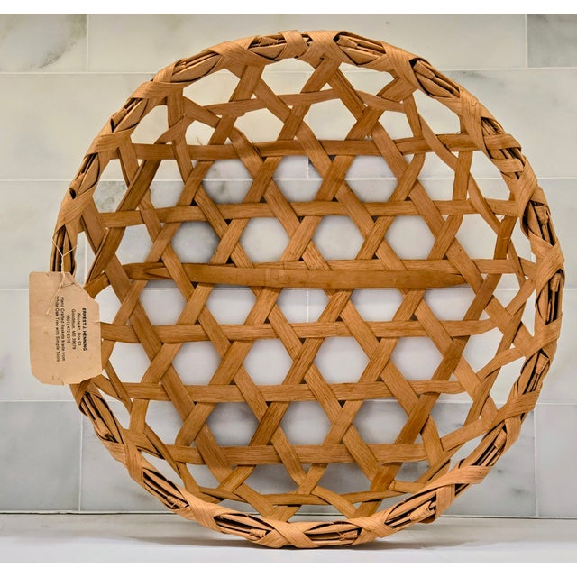 Beautiful 1989 hand crafted basket made from white oak, made by Mississippi basketmaker Ernest J. Henning of Goodman, MS,...