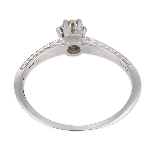 1960s Mid Century Diamond 14k White Gold Solitaire Engagement Ring, Size 6.5 For Sale - Image 5 of 5
