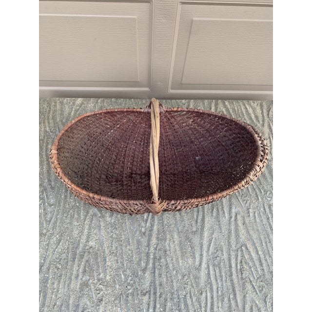 Wood Early 20th Century American Splint Oak Gathering Basket For Sale - Image 7 of 12