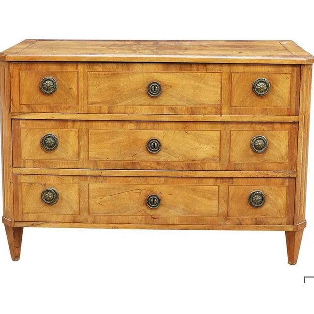 Late 18th Century Italian Neoclassical Walnut Inlaid Commode For Sale - Image 4 of 4