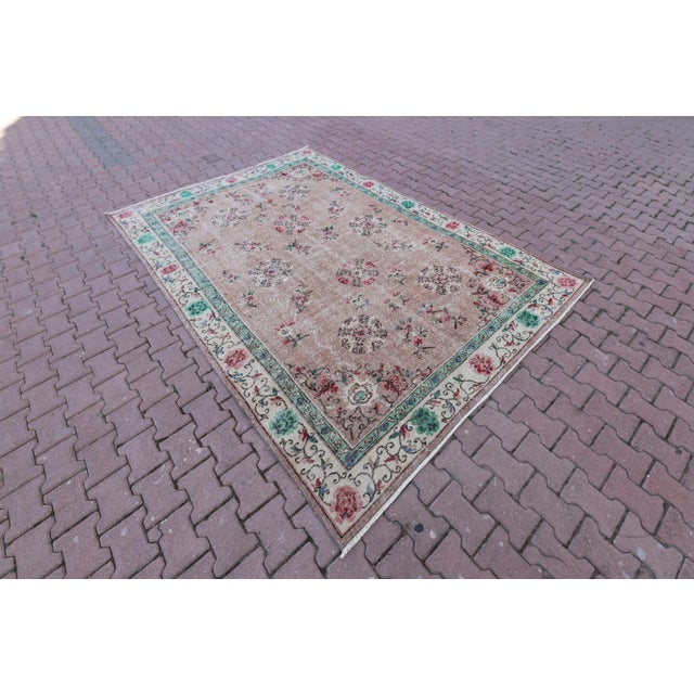 Mid-Century Modern 1980s English Green Floral Area Rug For Sale - Image 3 of 13