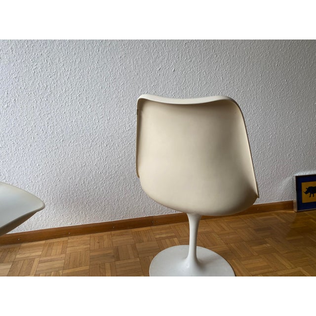 Set of Vintage Rotating Tulip Chairs by Eero Saarinen for Knoll International For Sale - Image 5 of 13