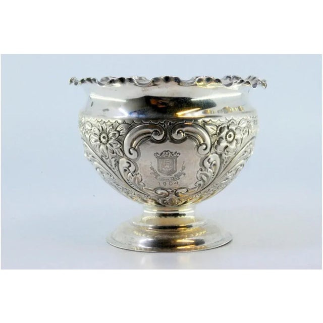 Silver Bowl with Floral Reliefs and Smooth Round Base For Sale - Image 6 of 7