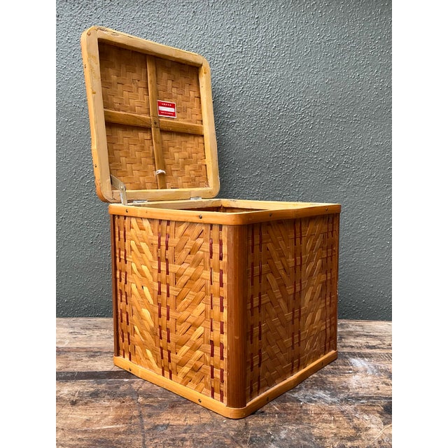 Vintage Shanghai Weave Hinged Lidded Box For Sale - Image 10 of 11