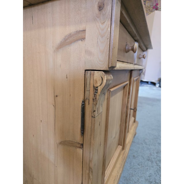 Late 19th Century German Pine Provincial Cabinet For Sale In New Orleans - Image 6 of 8