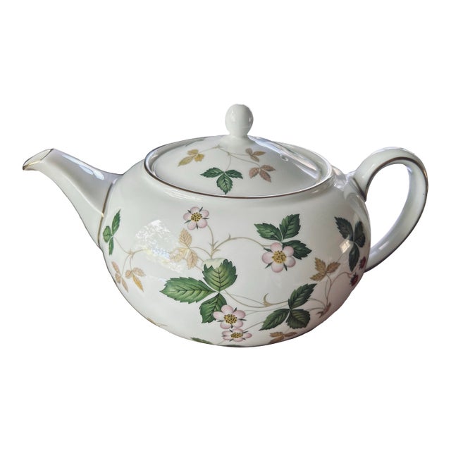 Vintage Wedgewood Wild Strawberry Teapot For Sale