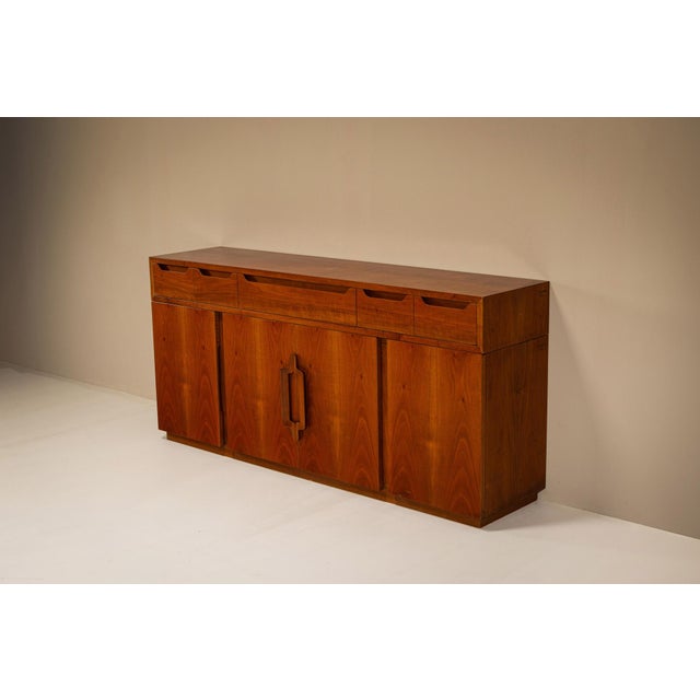 Arcigliano Walnut Sideboard by Giovanni Michelucci for Fantacci, Italy, 1970s For Sale - Image 6 of 14