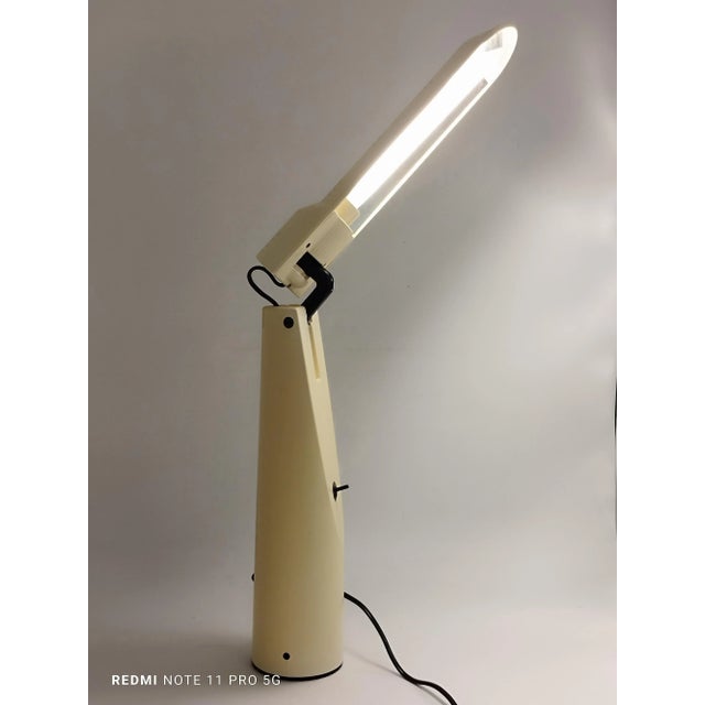 Metal Picchio Table Lamp attributed to Isao Hosoe, Italy, 1980s For Sale - Image 7 of 11