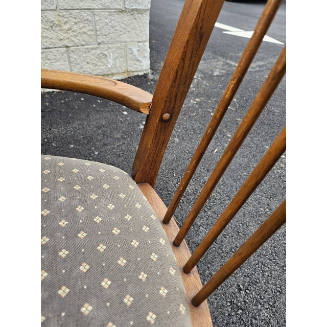 Wood Broyhill Sculptra Dining Set Table and 6 Chairs For Sale - Image 7 of 7