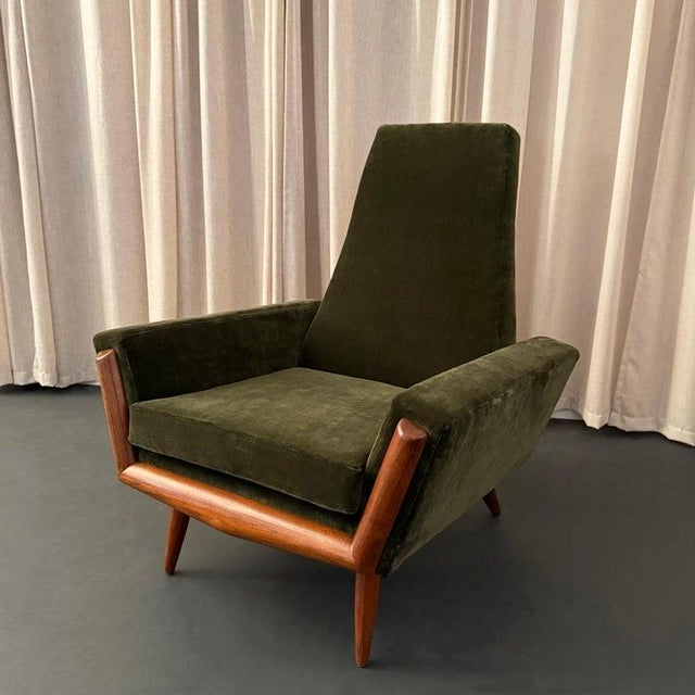 This Mid-Century Modern lounge chair was designed by American design legend Adrian Pearsall for Craft Associates circa...
