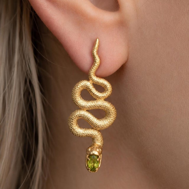 Massive Snake Earrings With Peridots in Opened Mouth, Pair For Sale - Image 6 of 6
