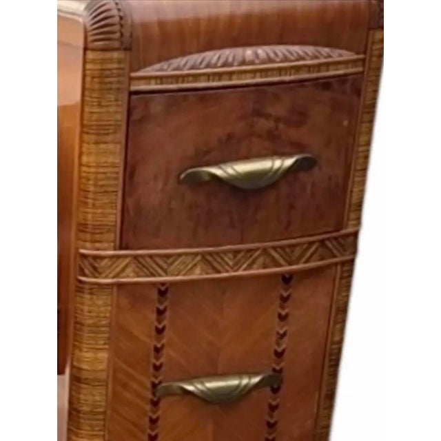 Sienna Monumental American Art Deco Waterfall Vanity With Shield Mirror, C. 1935–1945 For Sale - Image 8 of 12