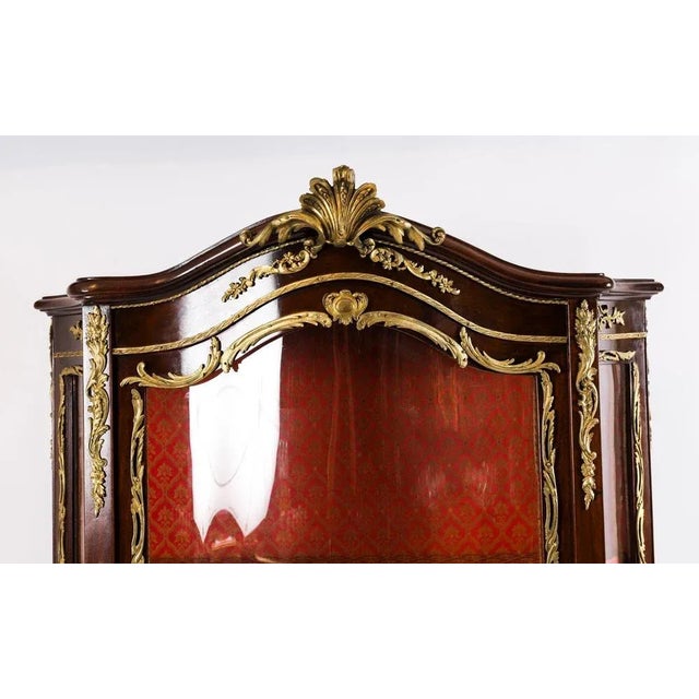 Antique 19th Century French Vitrine Display Cabinets by Vernis Martin For Sale - Image 15 of 18