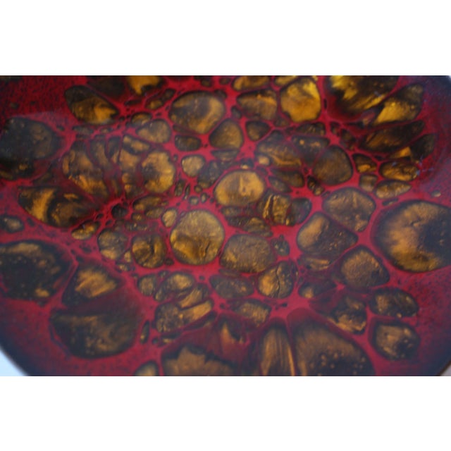Red Set of Two Enamel on Copper Red and Gold Decorative Plates by Win Ng For Sale - Image 8 of 12